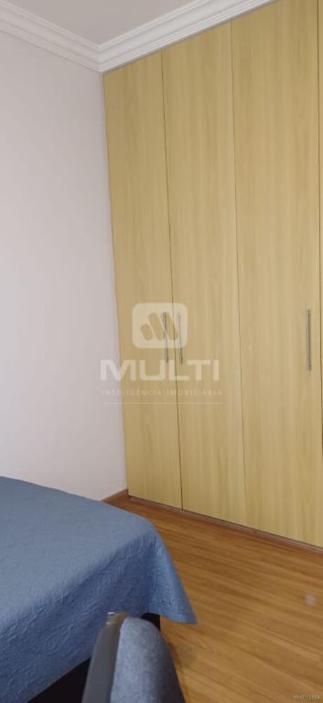 Casa à venda com 3 quartos, 280m² - Foto 14