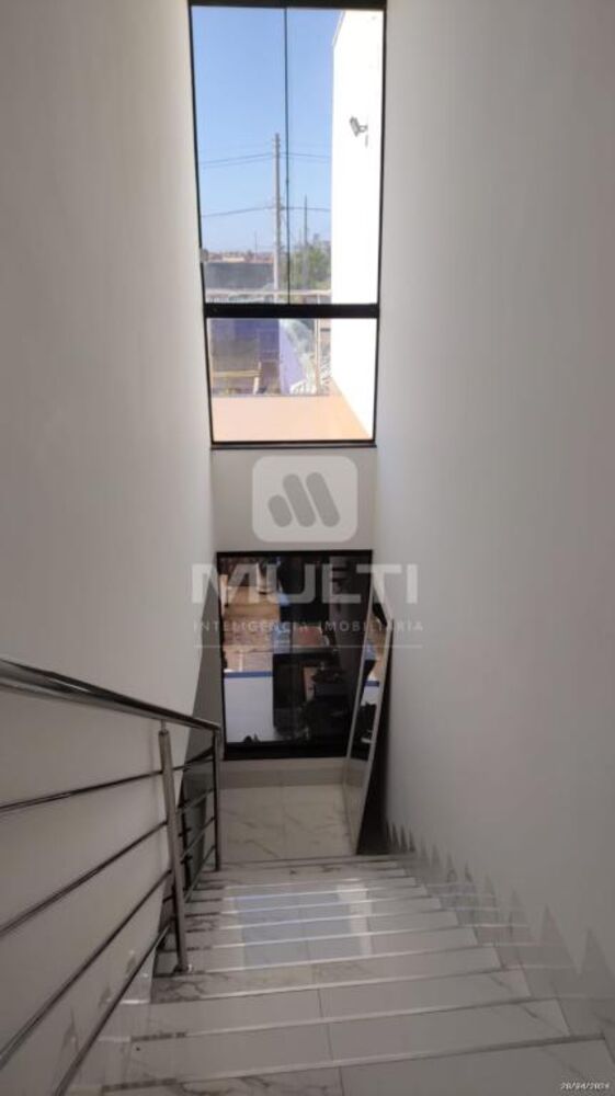 Casa, 2 quartos, 180 m² - Foto 1