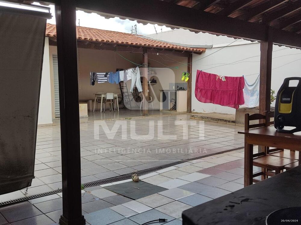 Casa à venda com 3 quartos, 191m² - Foto 12