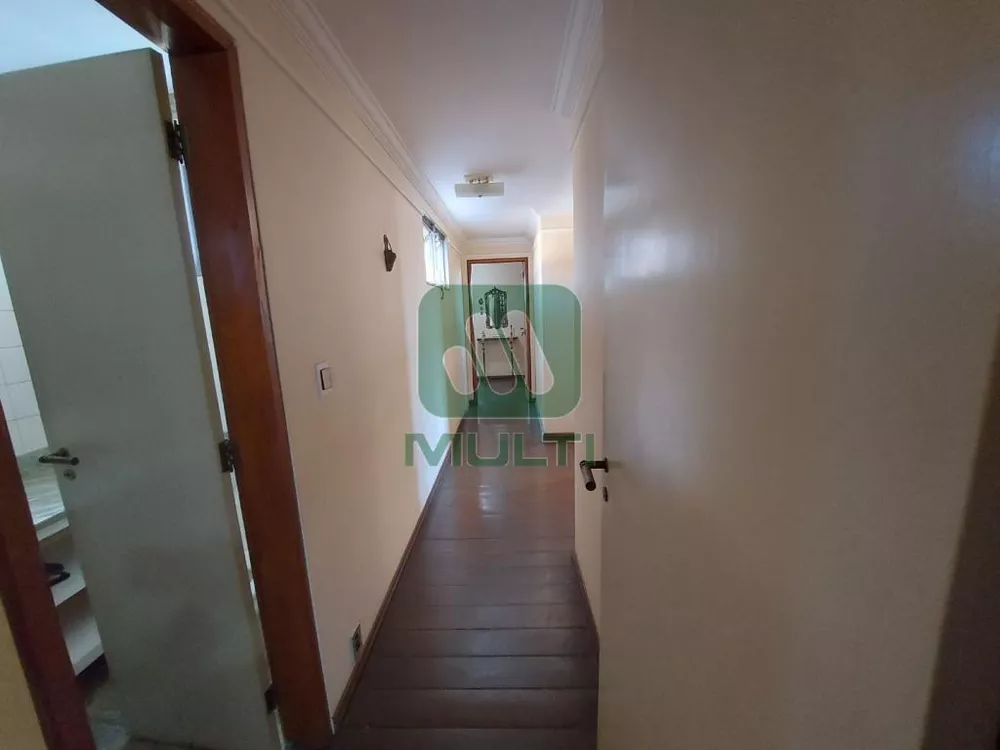 Conjunto Comercial-Sala à venda com 4 quartos, 320m² - Foto 4