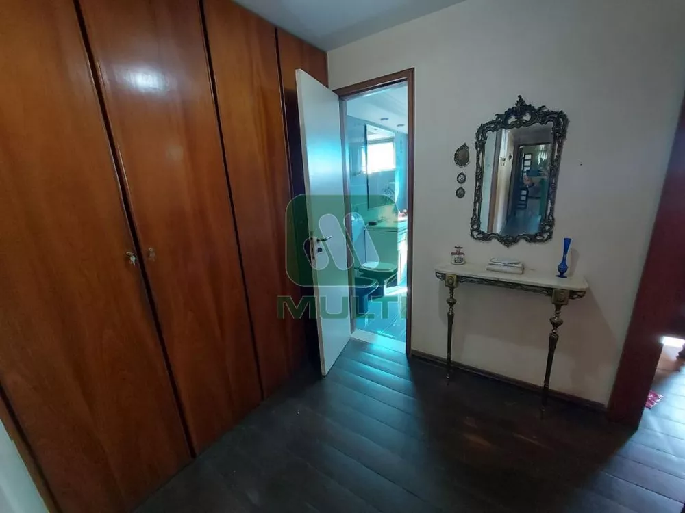 Conjunto Comercial-Sala à venda com 4 quartos, 320m² - Foto 3