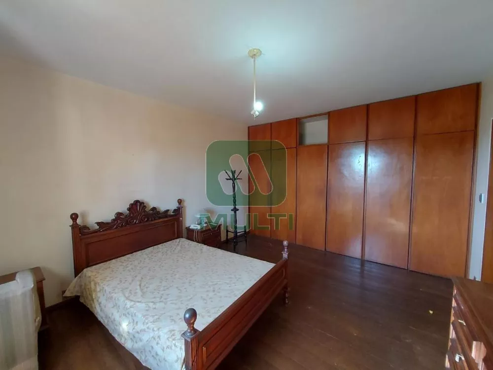 Conjunto Comercial-Sala à venda com 4 quartos, 320m² - Foto 2