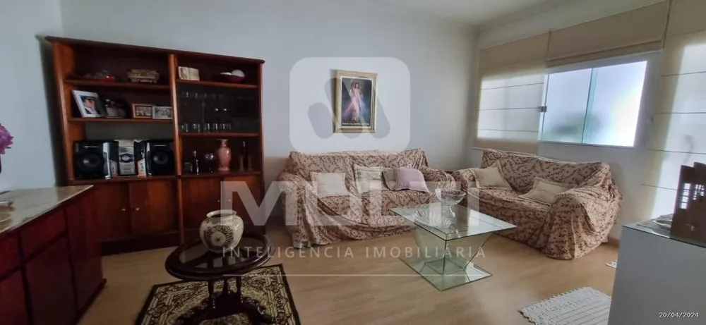 Casa, 3 quartos, 136 m² - Foto 1