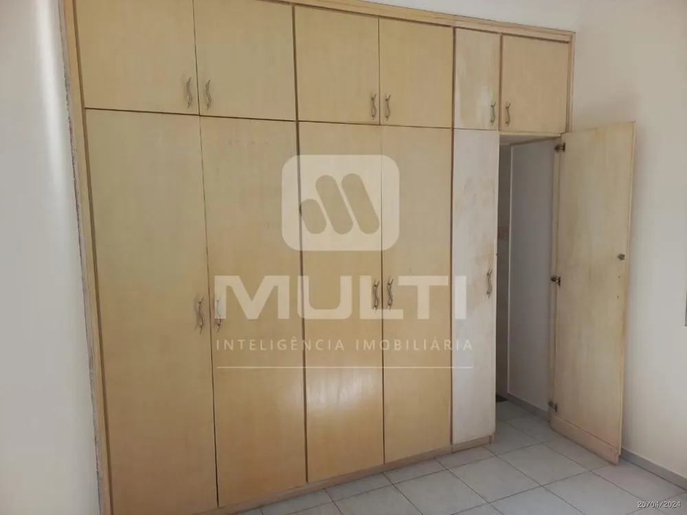 Casa, 4 quartos, 239 m² - Foto 8