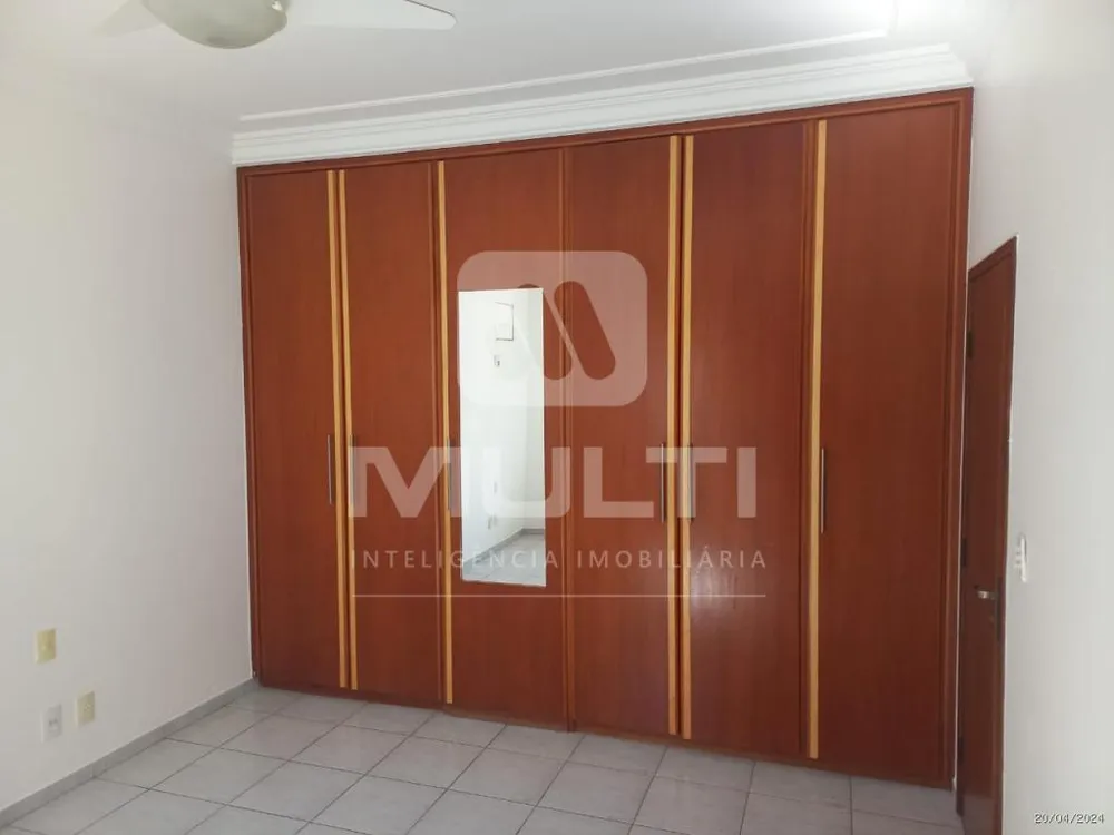 Casa, 4 quartos, 239 m² - Foto 11