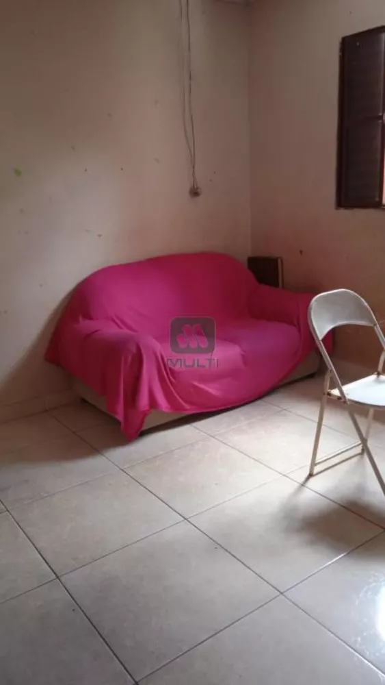 Casa à venda com 2 quartos, 90m² - Foto 3