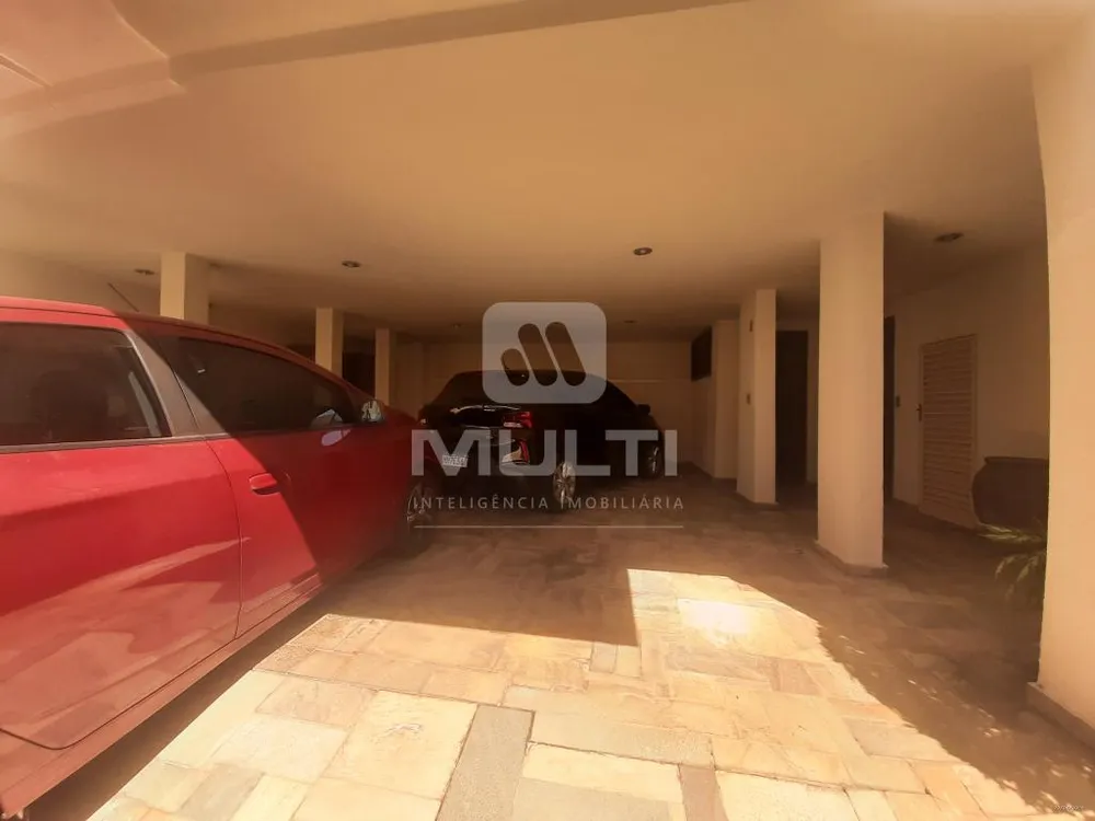 Casa, 4 quartos, 324 m² - Foto 1