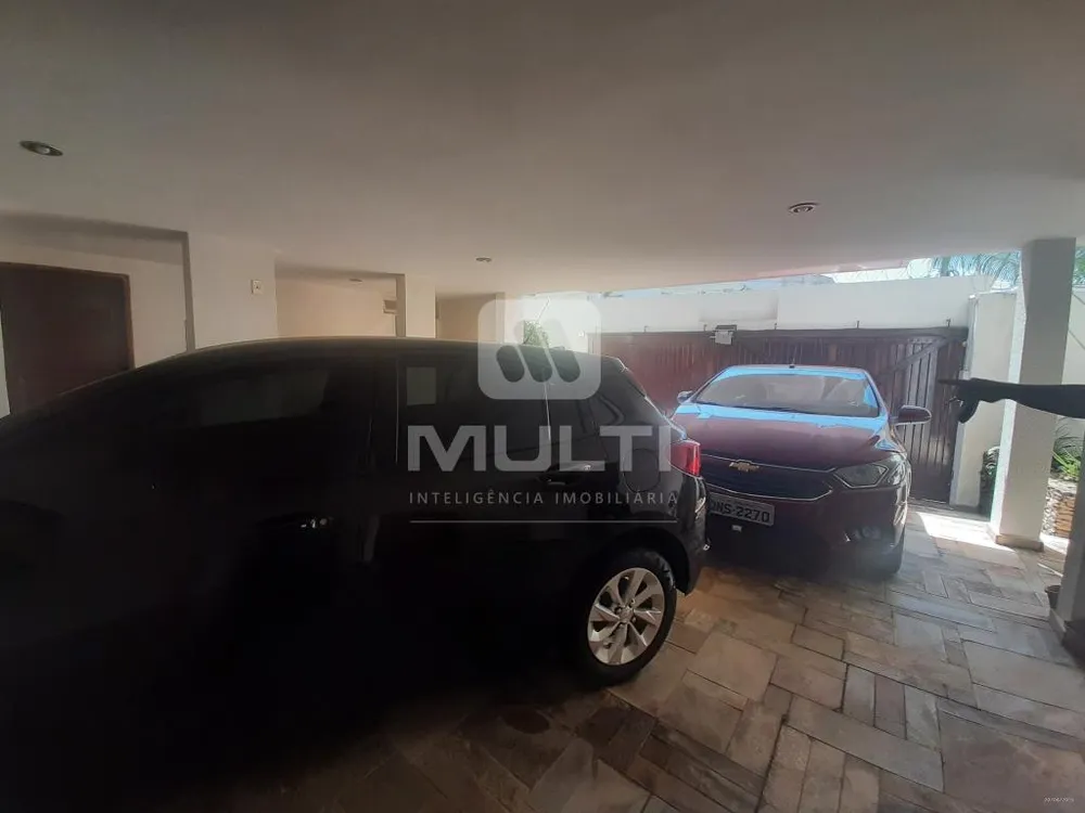 Casa, 4 quartos, 324 m² - Foto 3