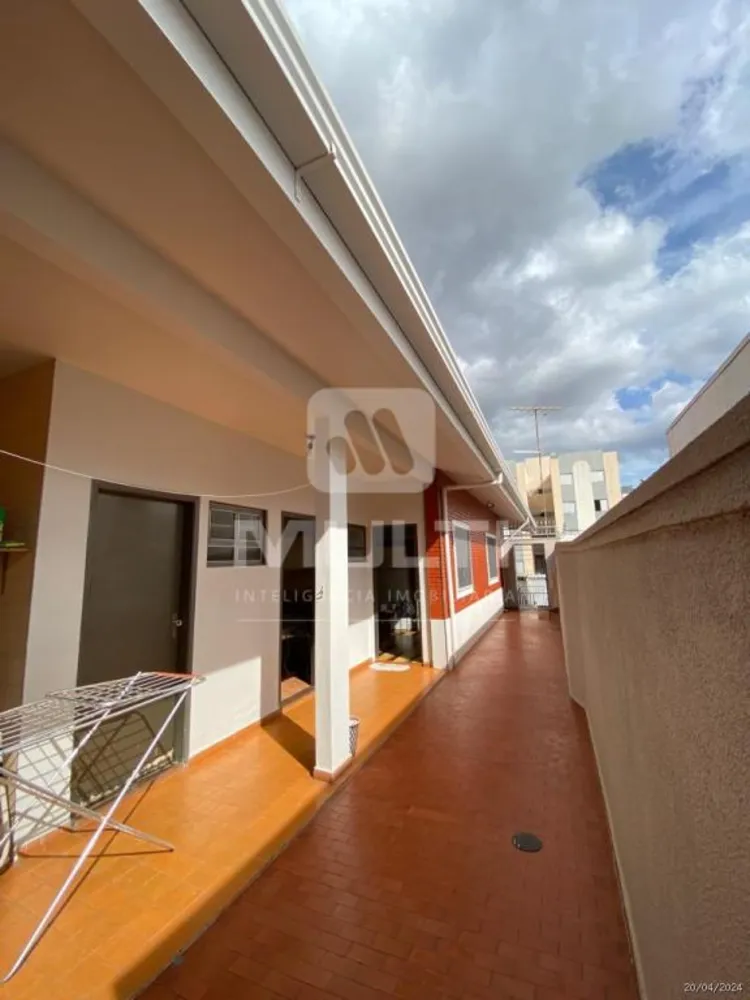Casa, 3 quartos, 195 m² - Foto 2