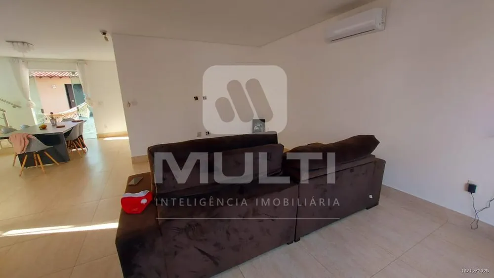Casa, 4 quartos, 337 m² - Foto 2