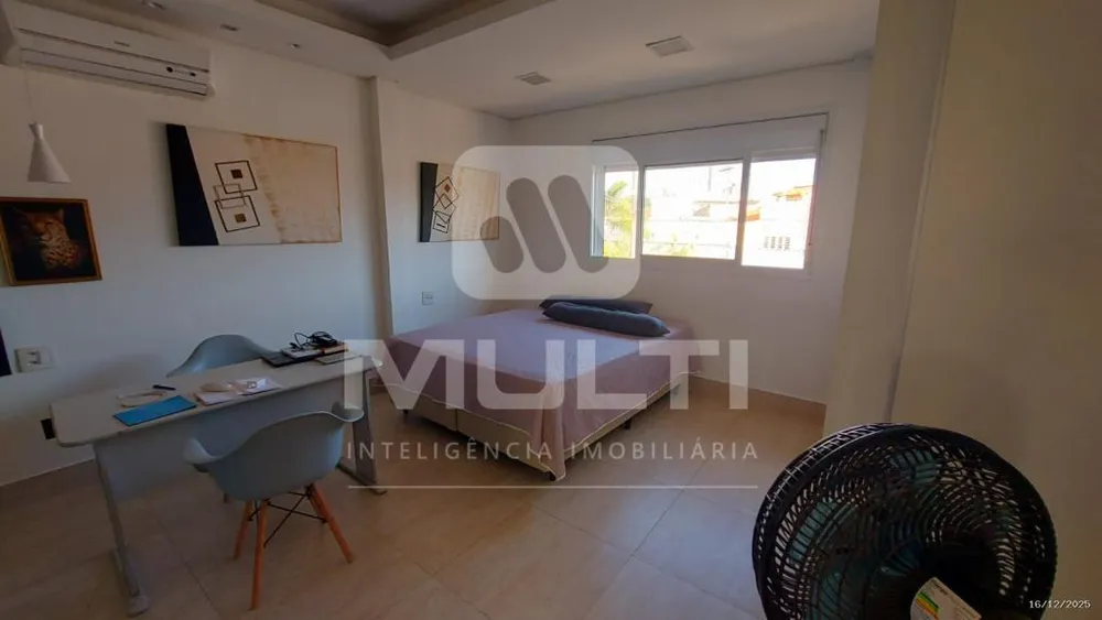 Casa, 4 quartos, 337 m² - Foto 4