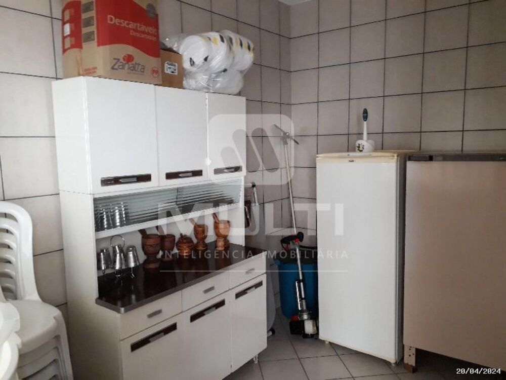 Casa, 3 quartos, 247 m² - Foto 6