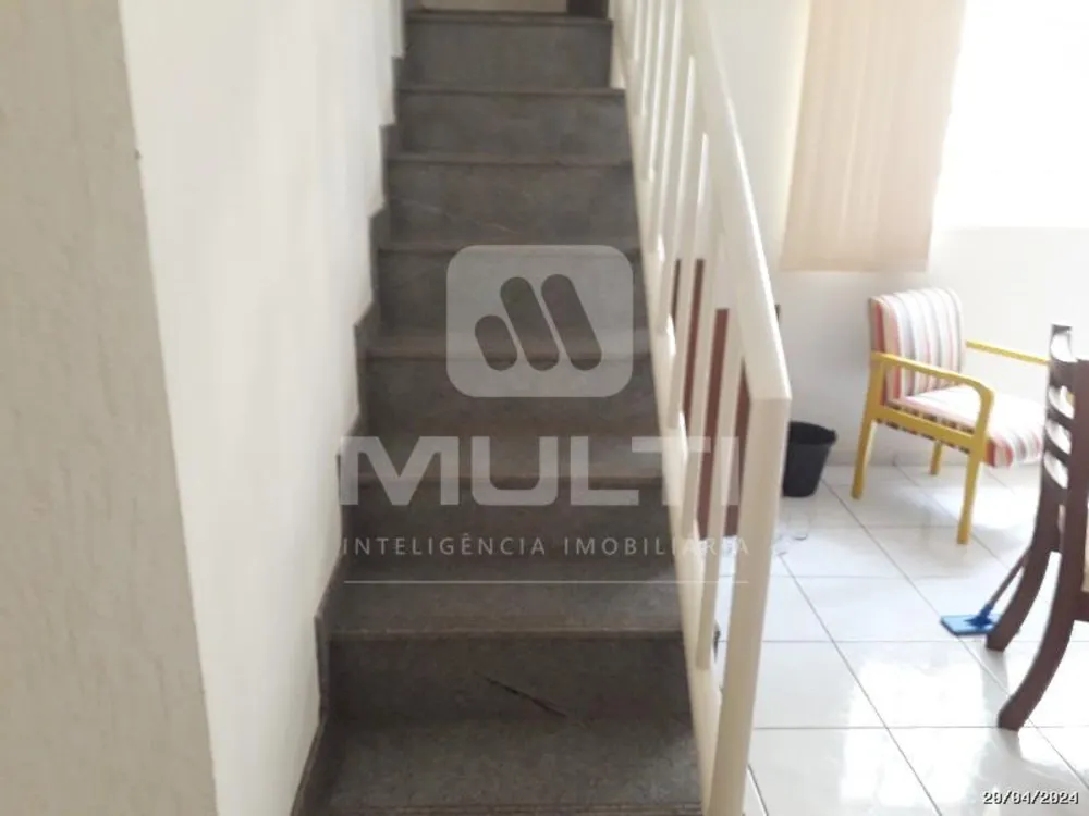 Casa, 3 quartos, 247 m² - Foto 30