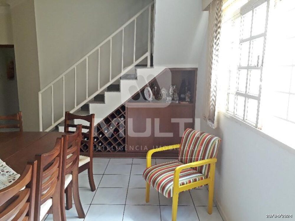 Casa, 3 quartos, 247 m² - Foto 11