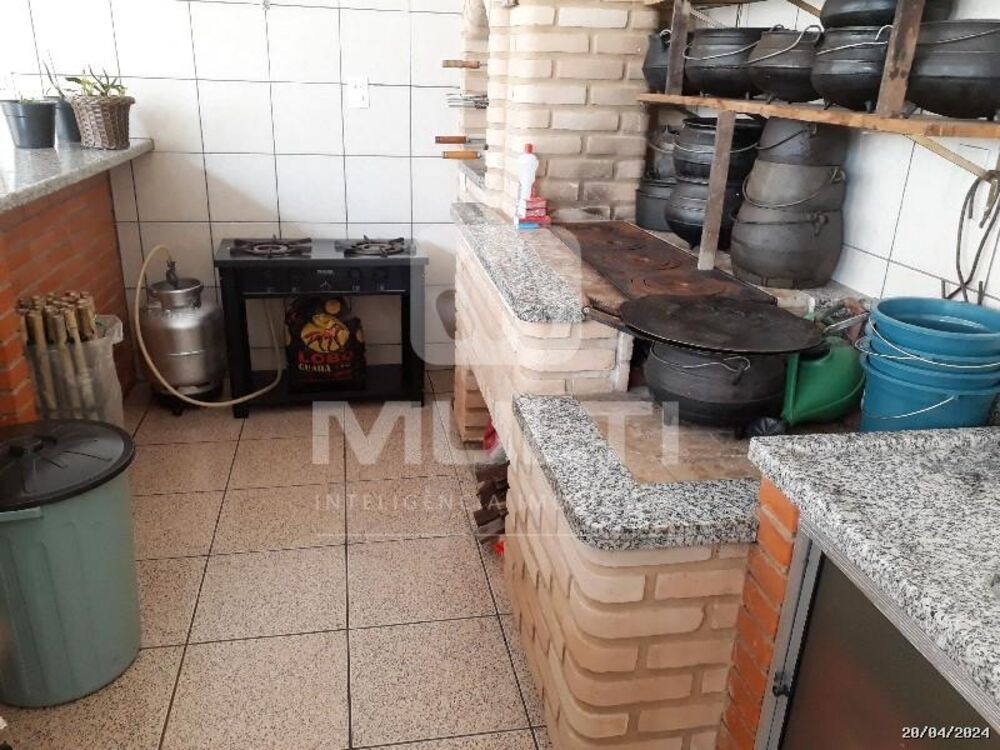 Casa, 3 quartos, 247 m² - Foto 28