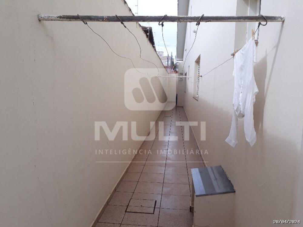 Casa, 3 quartos, 247 m² - Foto 23