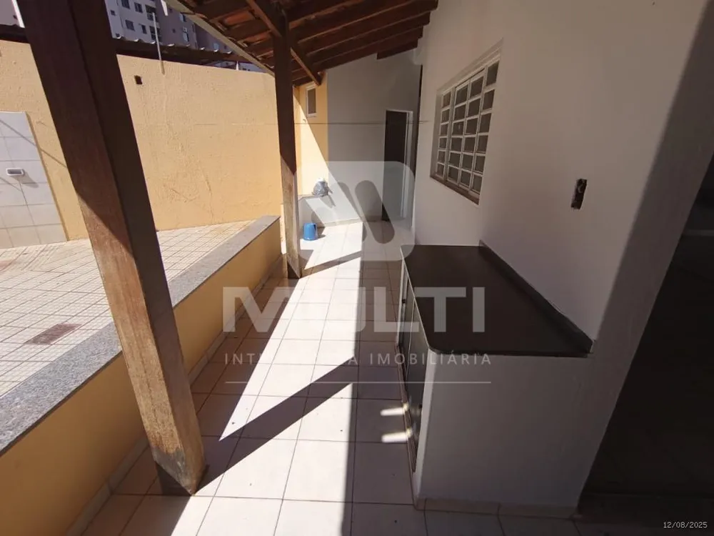Casa, 4 quartos, 200 m² - Foto 10