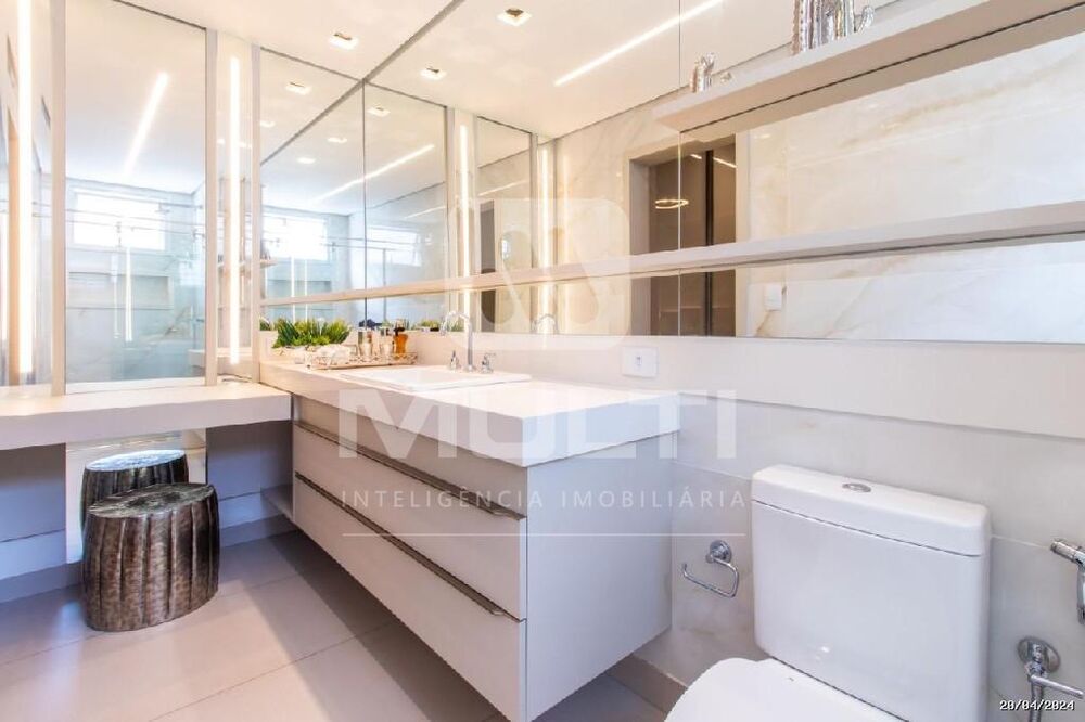 Apartamento, 4 quartos, 217 m² - Foto 12