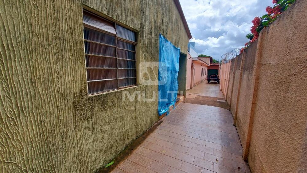 Casa, 8 quartos, 349 m² - Foto 1