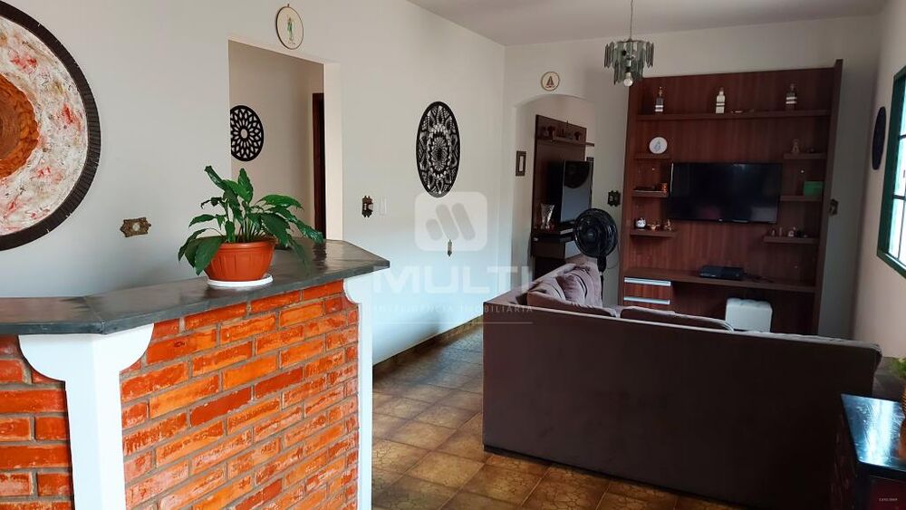 Casa, 8 quartos, 349 m² - Foto 2