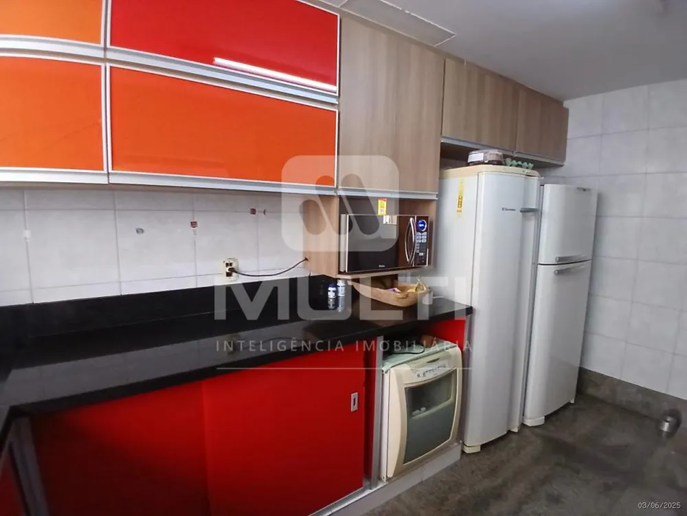 Casa, 3 quartos, 351 m² - Foto 1