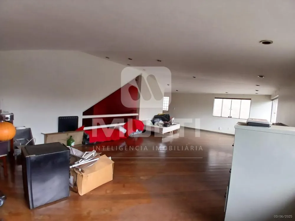 Casa, 3 quartos, 351 m² - Foto 4