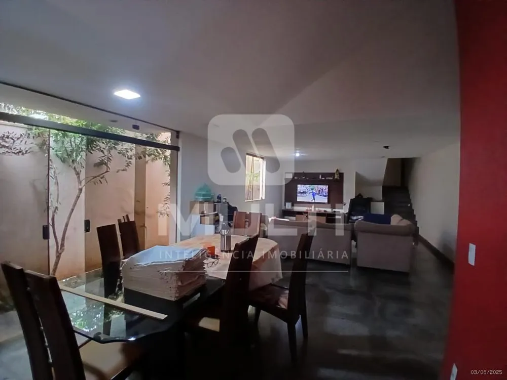 Casa, 3 quartos, 351 m² - Foto 3