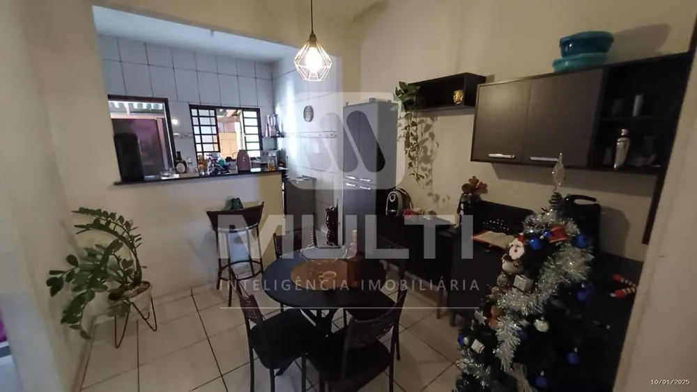 Casa, 5 quartos, 150 m² - Foto 1