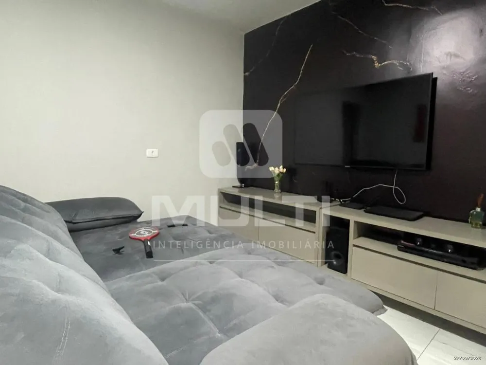 Casa, 6 quartos, 221 m² - Foto 3