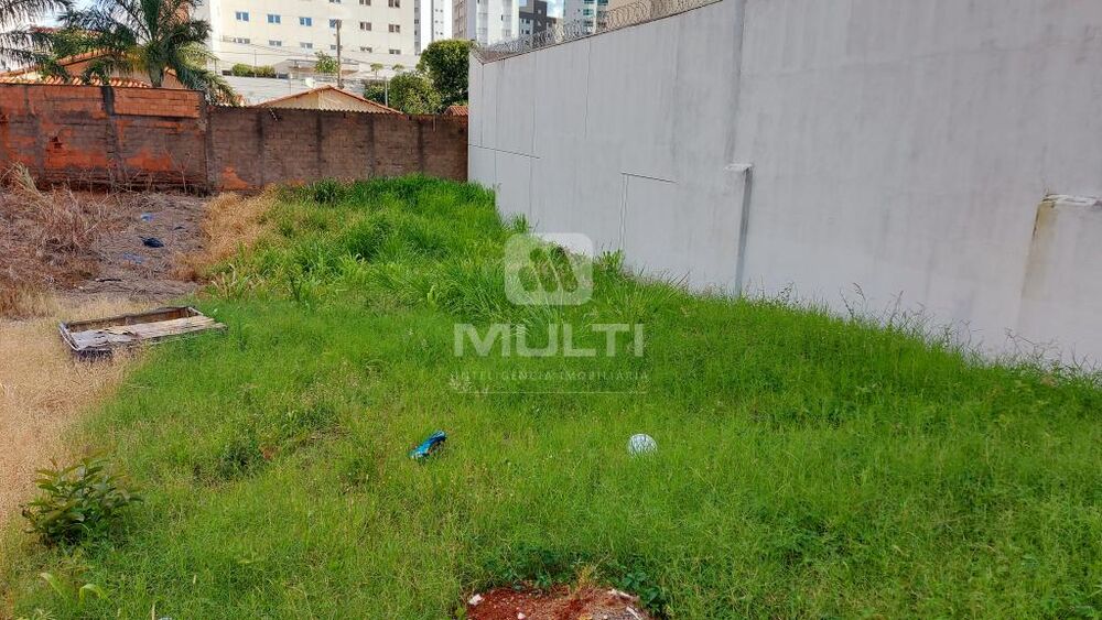 Terreno, 330 m² - Foto 1