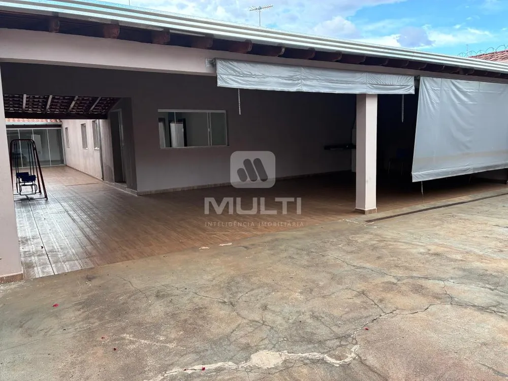 Casa, 3 quartos, 142 m² - Foto 1