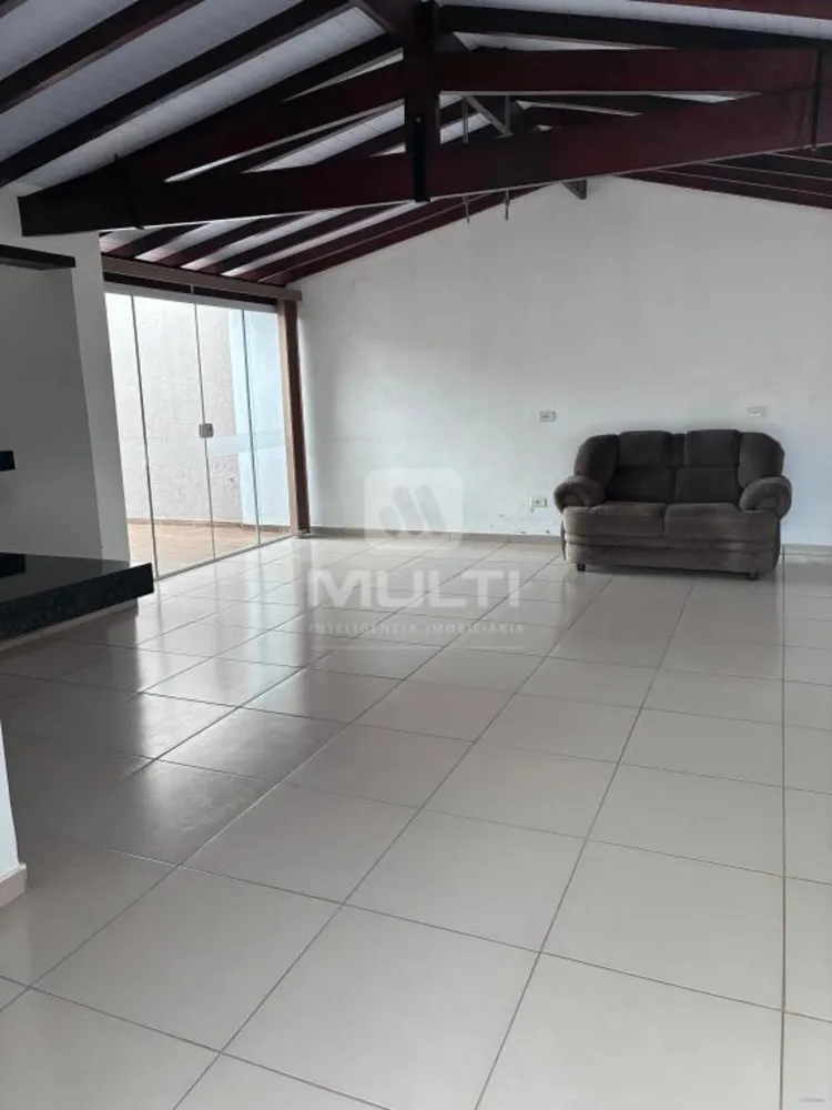 Casa, 3 quartos, 142 m² - Foto 3