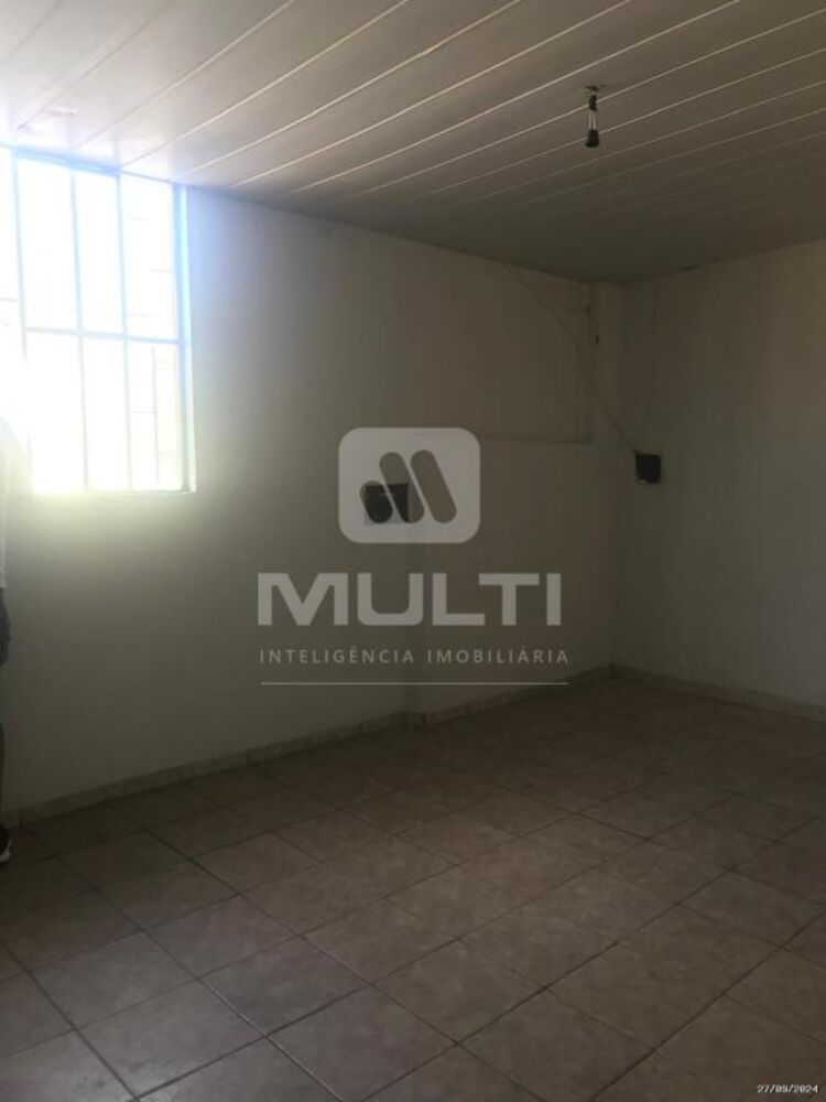 Casa, 7 quartos, 190 m² - Foto 1