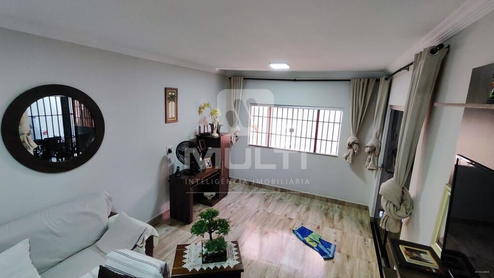 Casa, 3 quartos, 155 m² - Foto 1