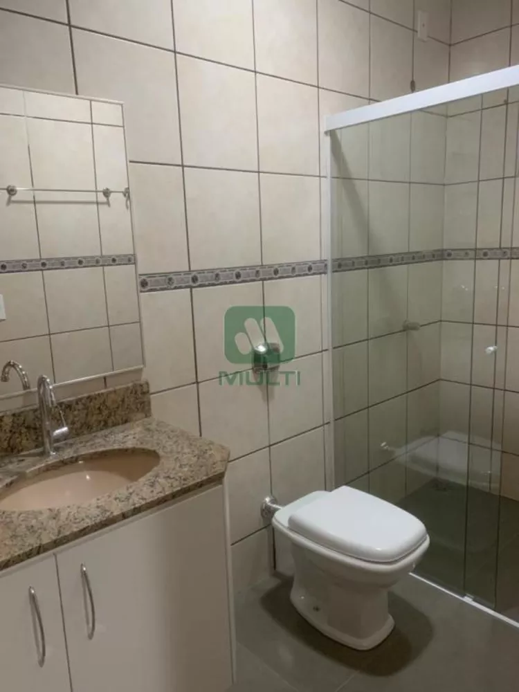 Casa à venda com 3 quartos, 360m² - Foto 4