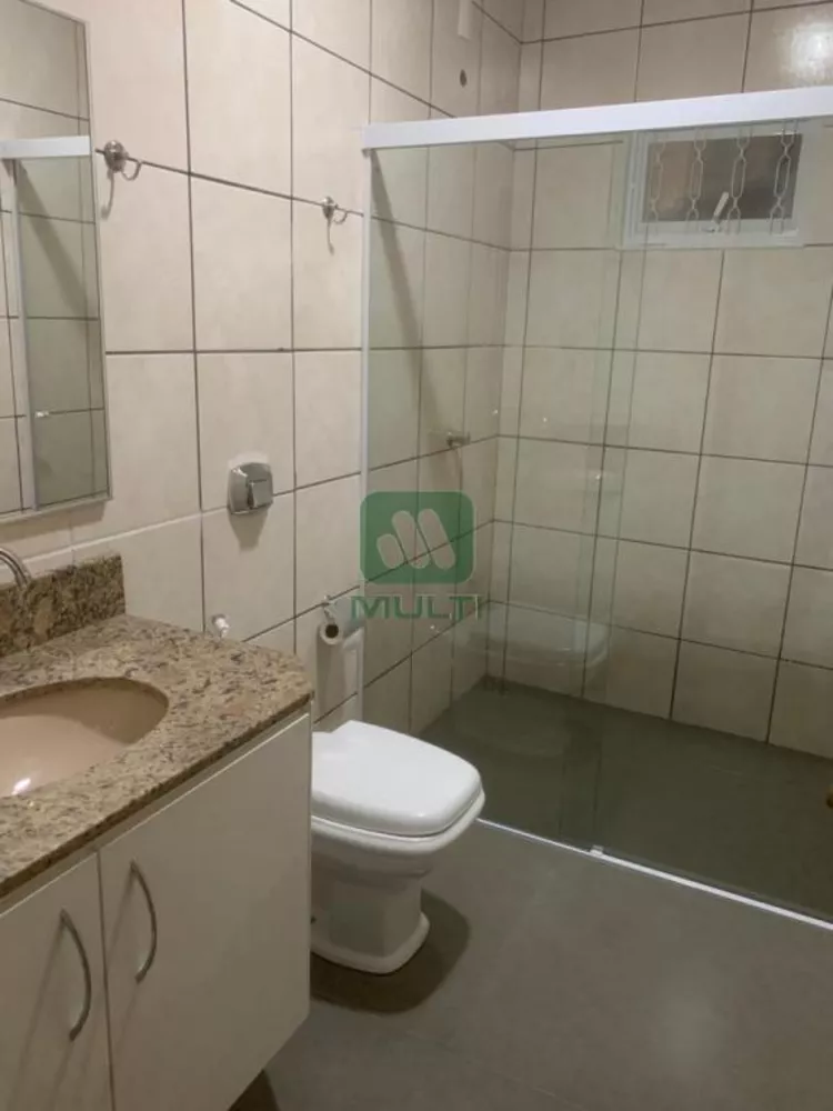 Casa à venda com 3 quartos, 360m² - Foto 8