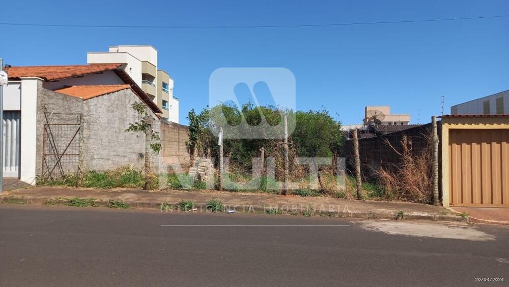 Terreno, 360 m² - Foto 1