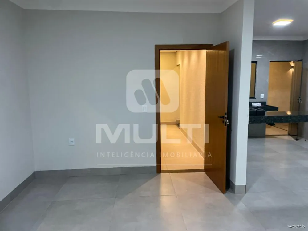 Casa, 3 quartos, 250 m² - Foto 3