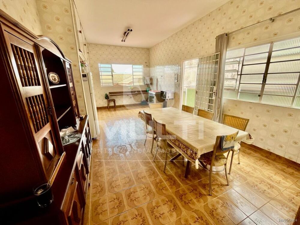 Casa, 3 quartos, 370 m² - Foto 1