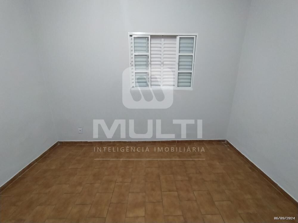 Casa, 4 quartos, 168 m² - Foto 2