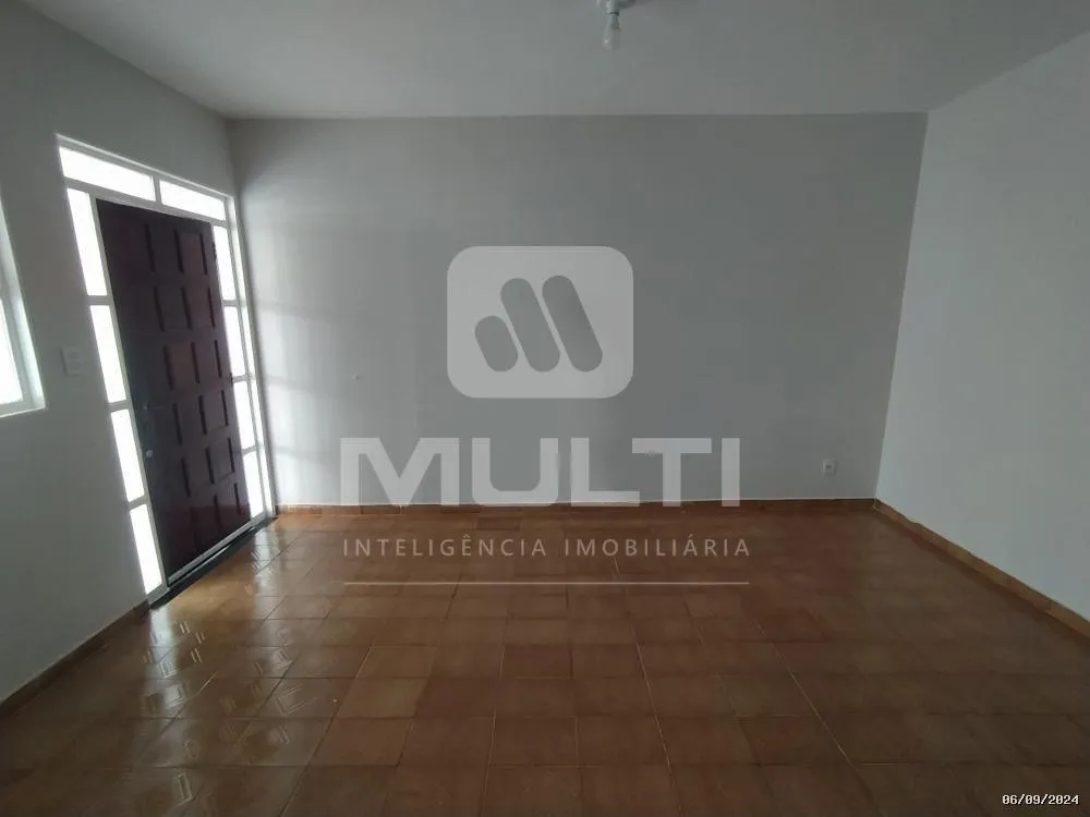 Casa, 4 quartos, 168 m² - Foto 1