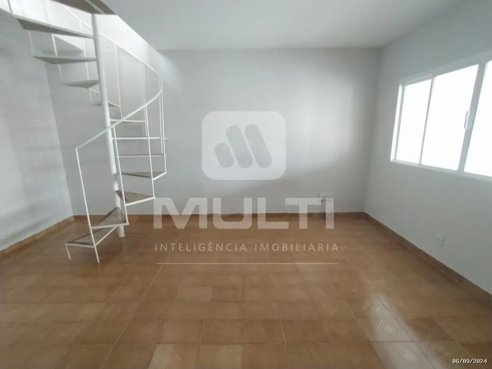 Casa, 4 quartos, 168 m² - Foto 2