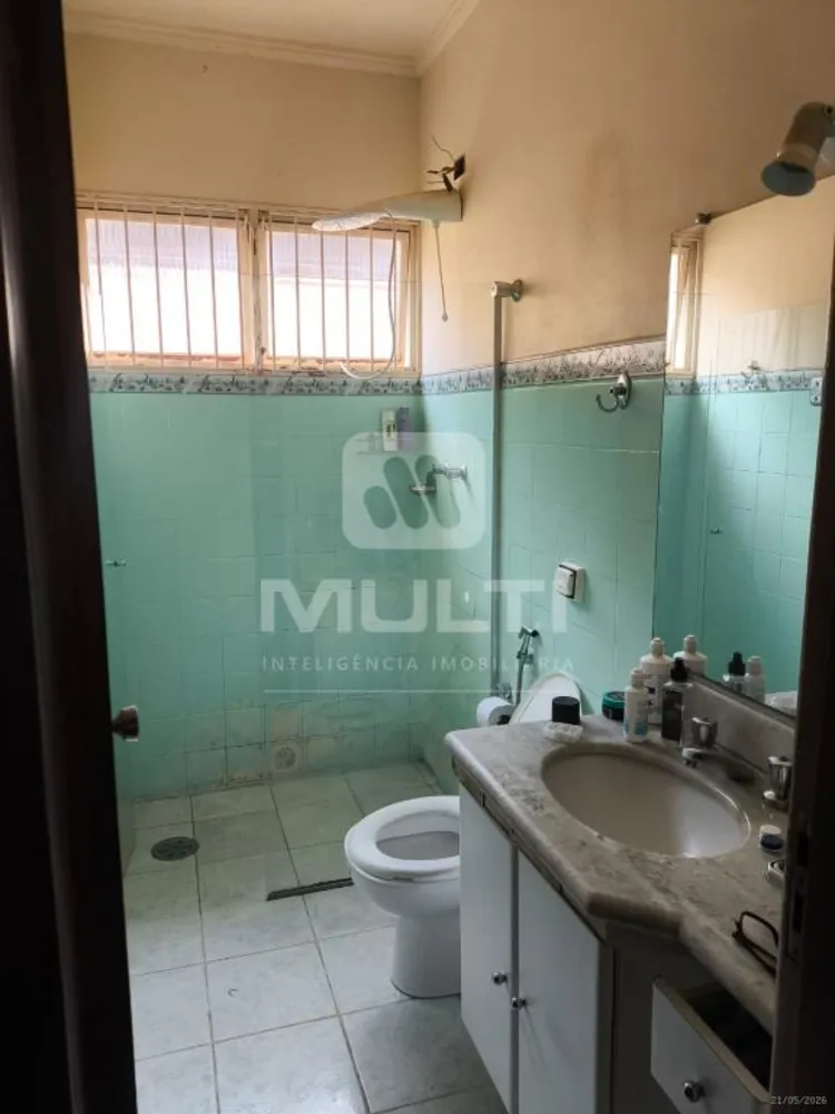 Casa, 3 quartos, 250 m² - Foto 2