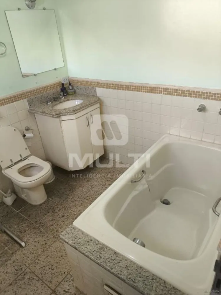 Casa, 3 quartos, 250 m² - Foto 3