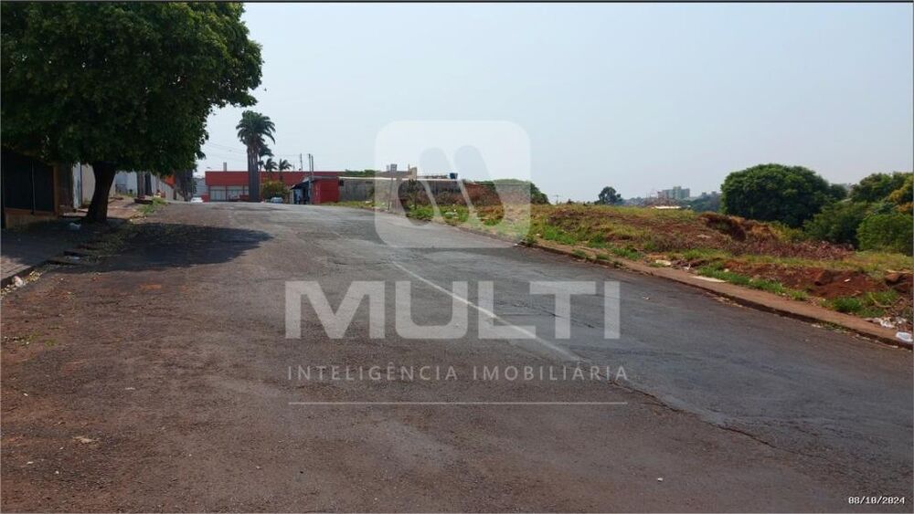 Loteamento e Condomínio - Foto 2