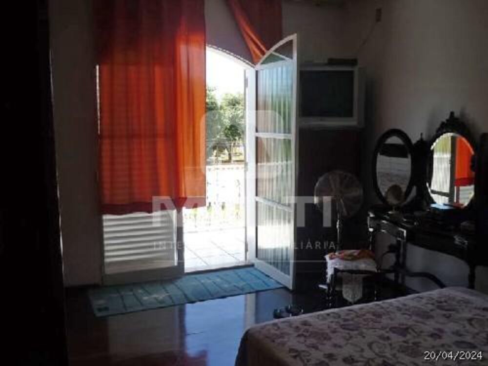 Casa à venda com 4 quartos, 280m² - Foto 15