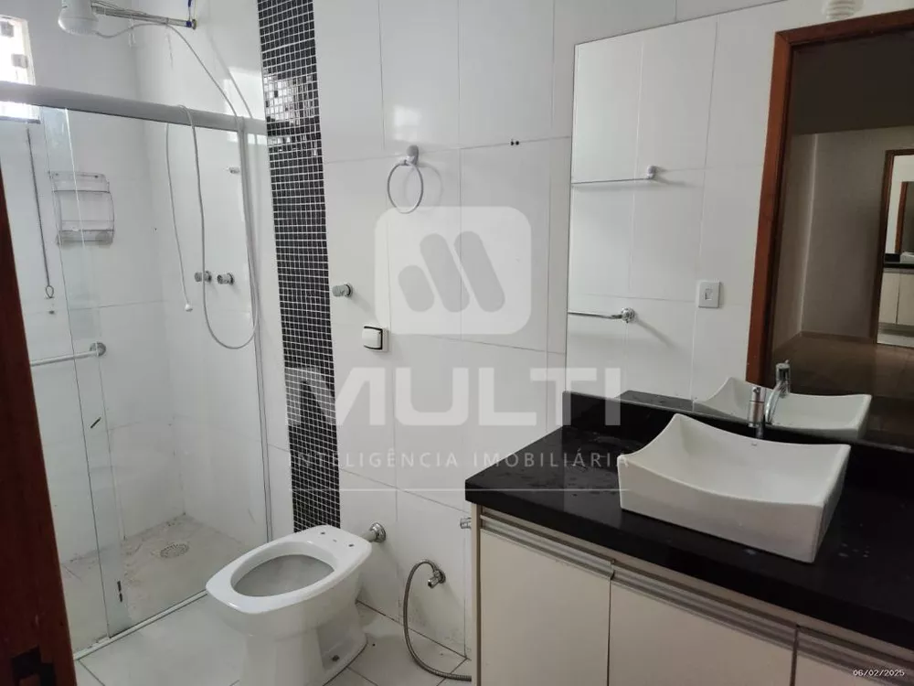 Casa, 4 quartos, 200 m² - Foto 3