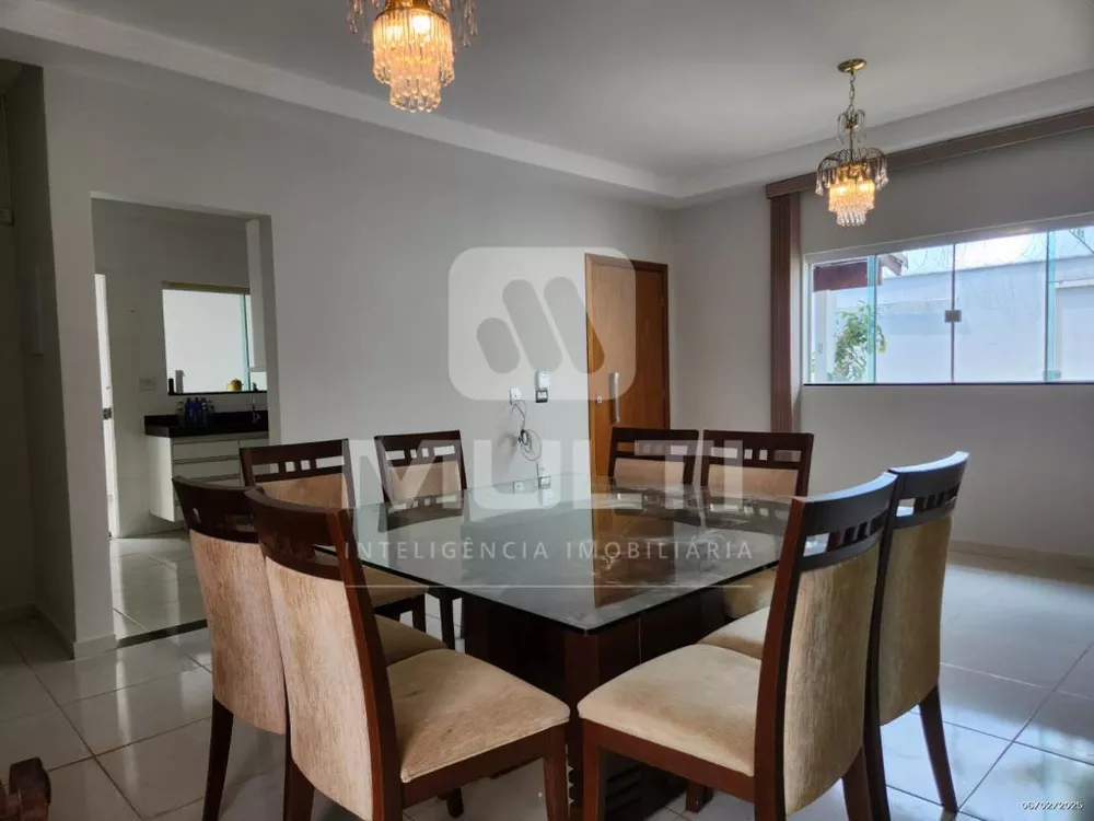 Casa, 4 quartos, 200 m² - Foto 12