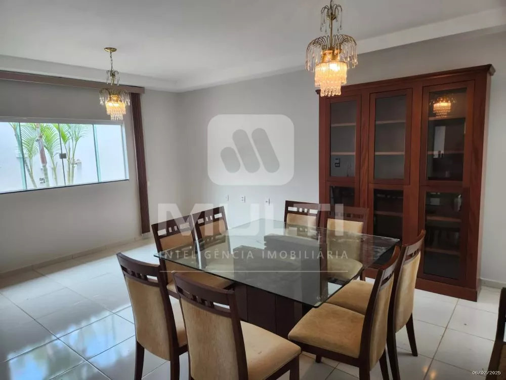 Casa, 4 quartos, 200 m² - Foto 19