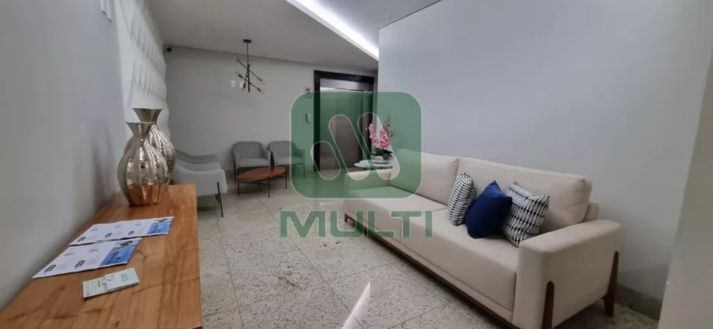 Apartamento à venda com 3 quartos, 87m² - Foto 4